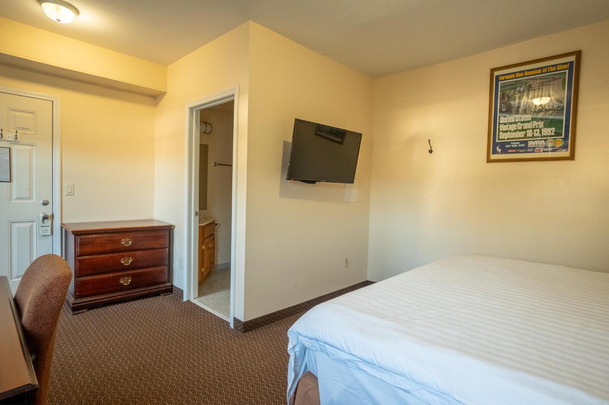 Watkins Motel Watkins Glen Bagian luar foto